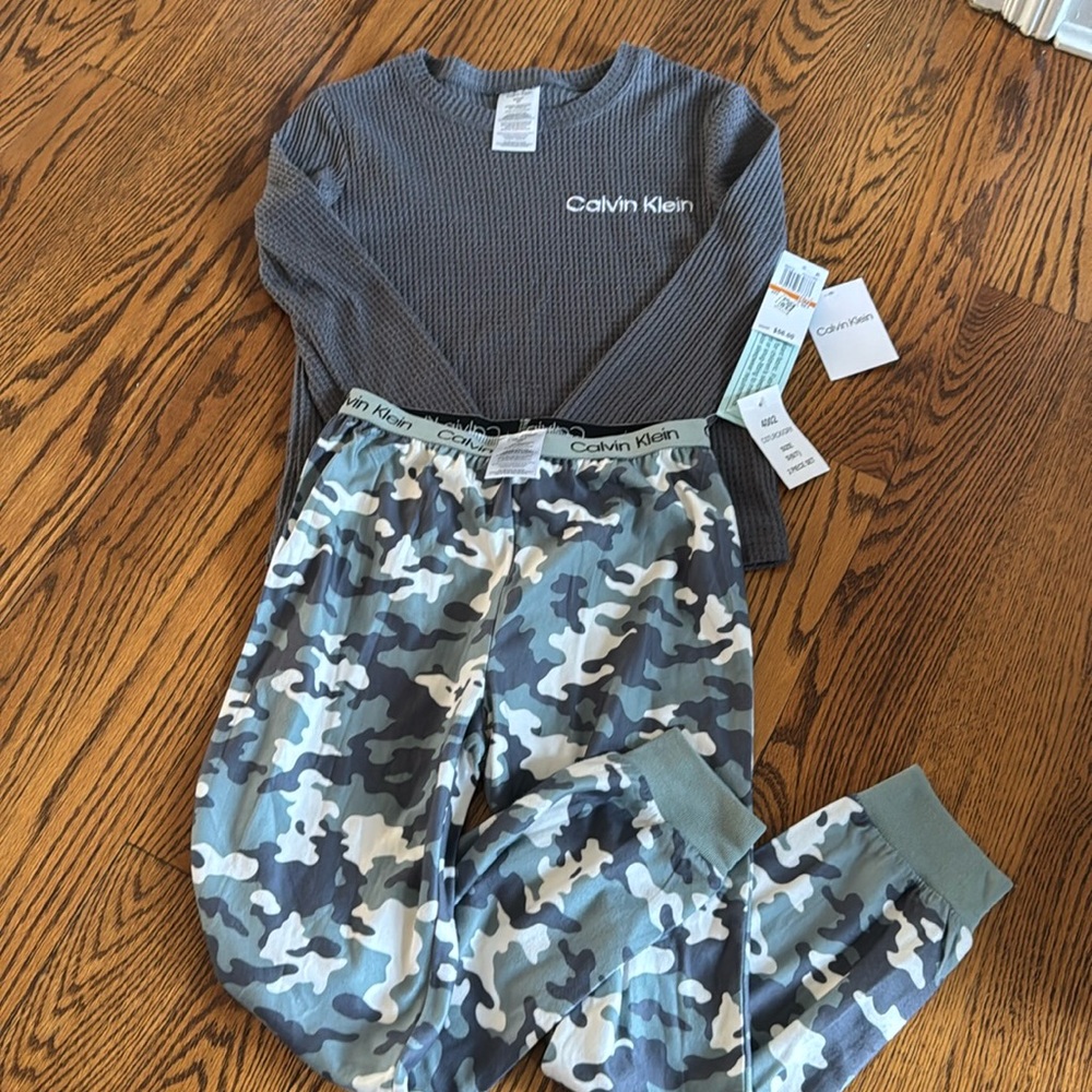 NWT calvin Klein boys pj set 6/7